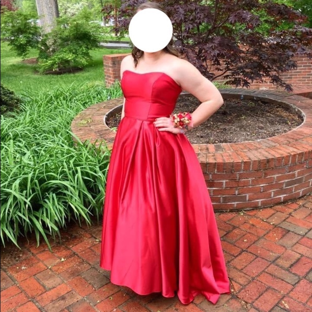 Red Strapless Prom Dress WITH POCKETS!